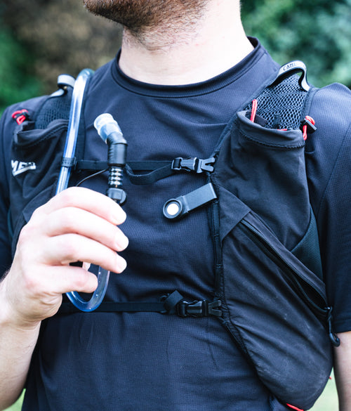 Clip tuyau d’hydratation aimanté